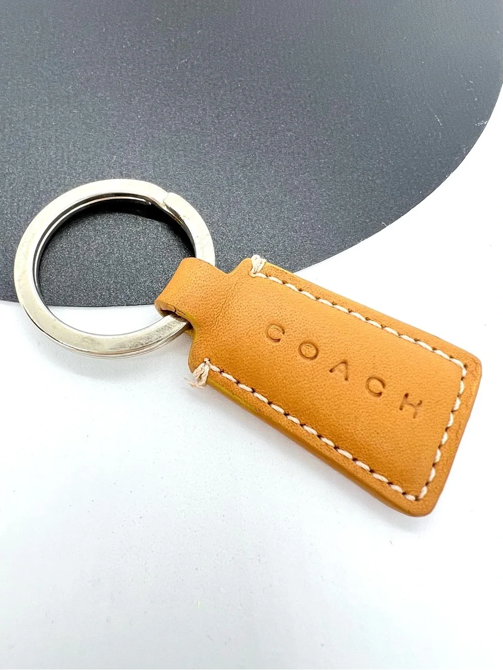 Coach Leather Key Fob Keychain Tan Brown Silver Tone Hangtag Made in China